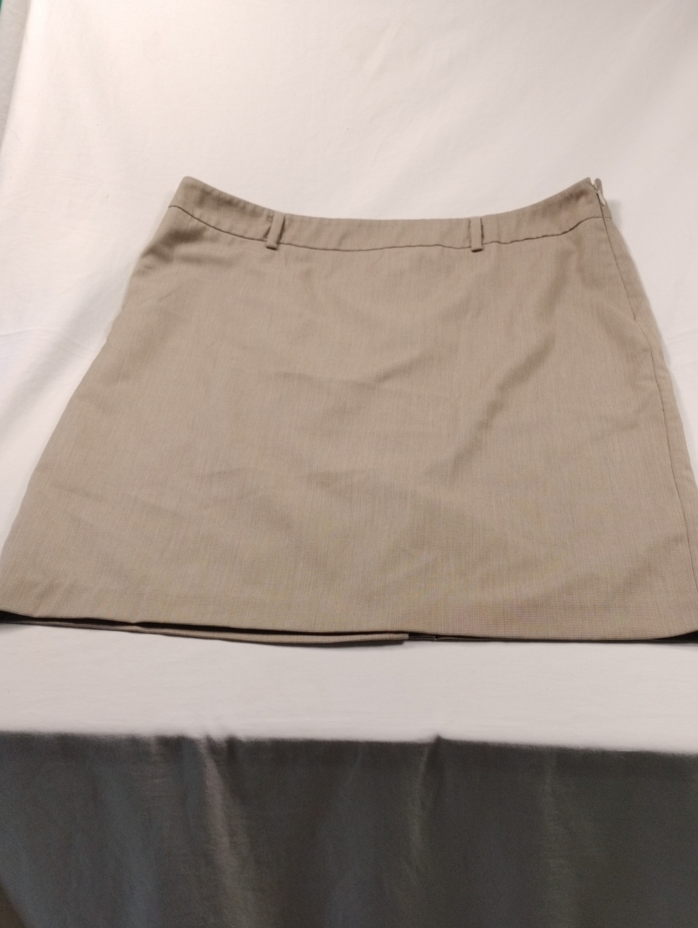 212 Collection Beige Mini Skirt Size 16